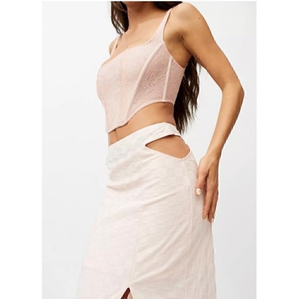 🆕 UO Delia V Strap Knit Midi Skirt - Picture 3 of 8